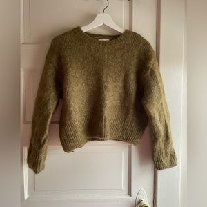 H&M wool blend crop sweater